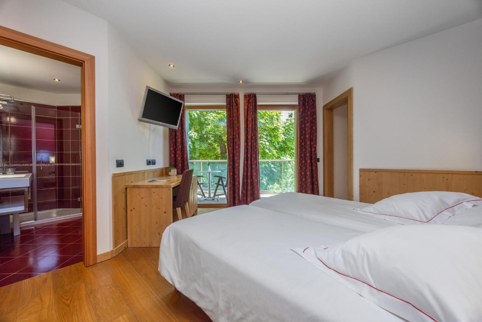 Viridis Hotel Revò Quarto foto